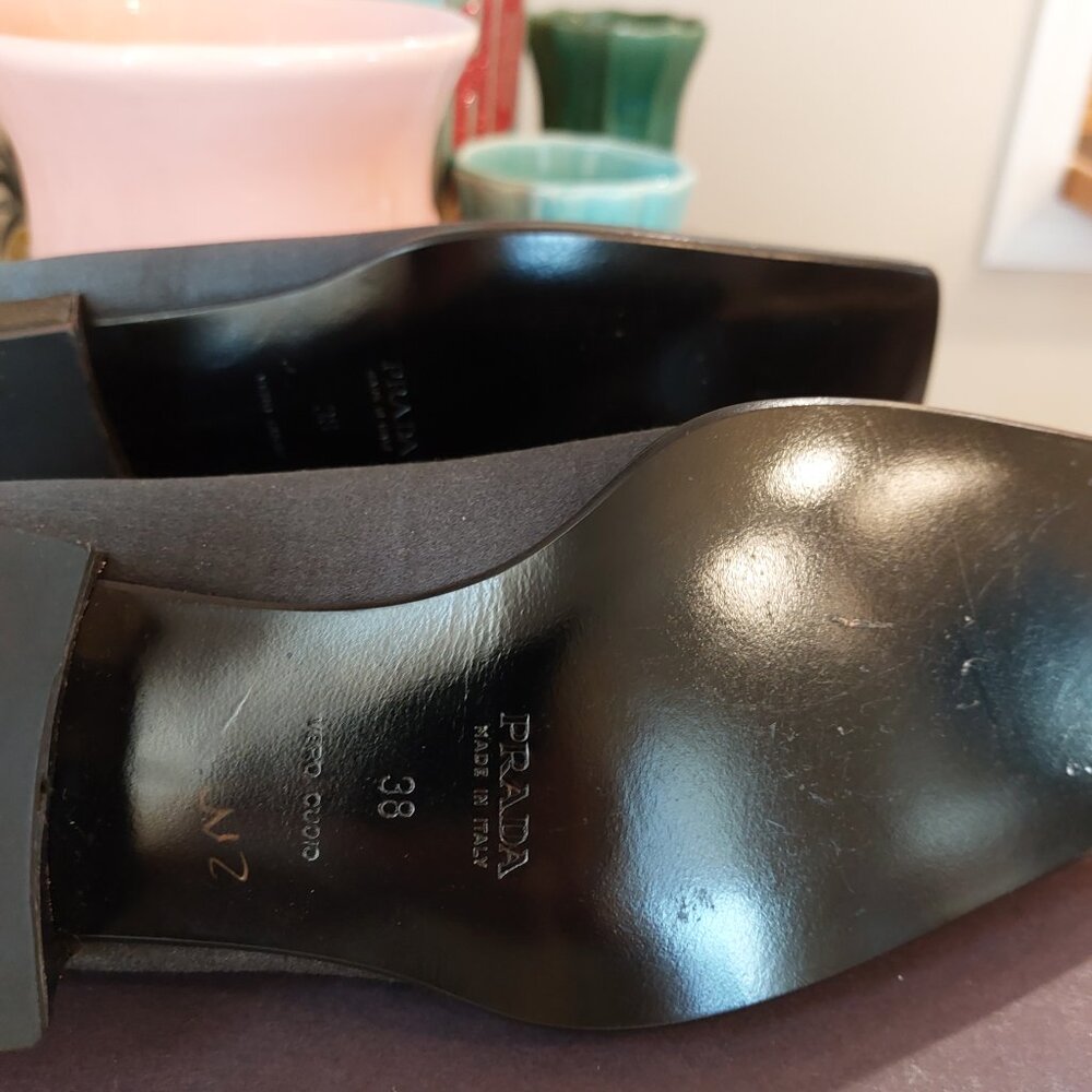 Prada - Picture 5 of 5